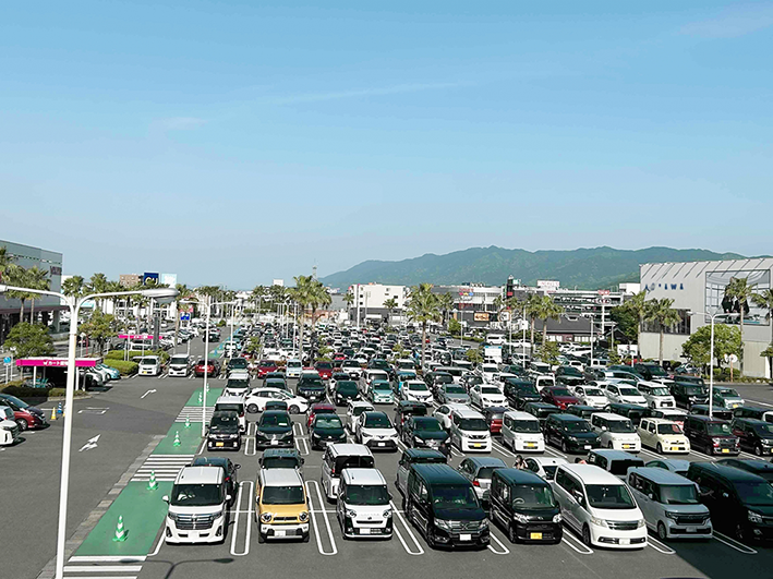 駐車場内での交通事故について